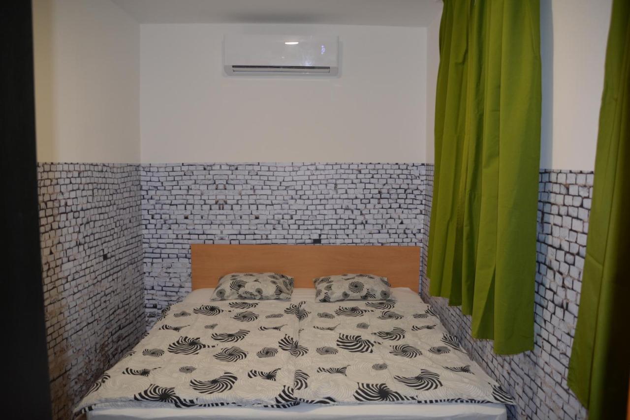 Bed and Breakfast Kid Família Panzió Balatonszárszó Exterior foto